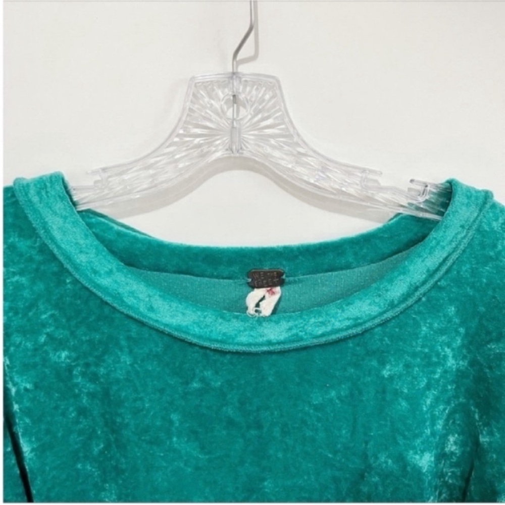 We the Free Milan sweater teal crushed velvet pullover oversized dolman sleeve - Picture 5 of 9